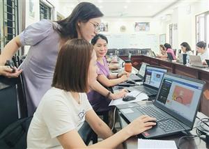 BAN TRUYỀN THÔNG NHÀ TRƯỜNG CHIA SẺ KINH NGHIỆM VÀ HƯỚNG DẪN KĨ THUẬT PHÁT TRIỂN TRUYỀN THÔNG TẠI TRƯỜNG TH LÝ THƯỜNG KIỆT - QUẬN ĐỐNG ĐA.