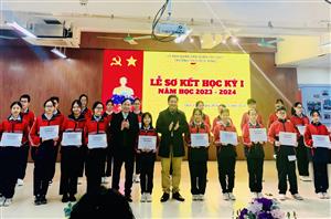 ẤN TƯỢNG LỄ SƠ KẾT HỌC KỲ I CỦA TRƯỜNG THCS DỊCH VỌNG NĂM HỌC 2023-2024