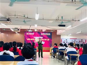 📢 📢 TUYÊN TRUYỀN, PHỔ BIẾN GIÁO DỤC PHÁP LUẬT VỀ AN TOÀN GIAO THÔNG VÀ AN NINH TRẬT TỰ TẠI TRƯỜNG THCS DỊCH VỌNG