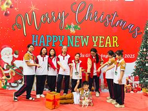 🎄✨ RỘN RÀNG KHÔNG KHÍ GIÁNG SINH TẠI THCS DỊCH VỌNG ❄️🎁🎅